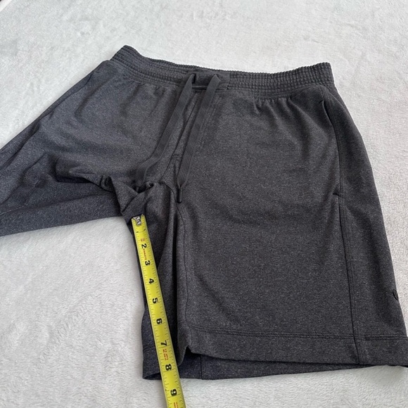 Lululemon Men's Grey Jersey 8" Inseam Drawstring Shorts Size L - Picture 4 of 9